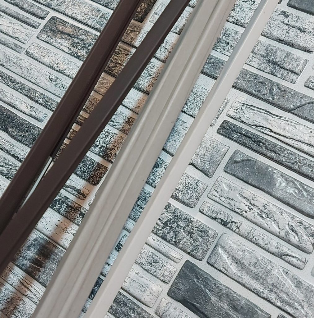 Multipurpose PVC plastic angle-edge 10 x 10 x 2750 mm